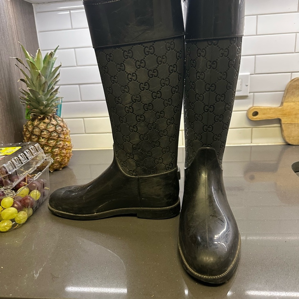 Gucci Black Patterned Rain Boots - image 4